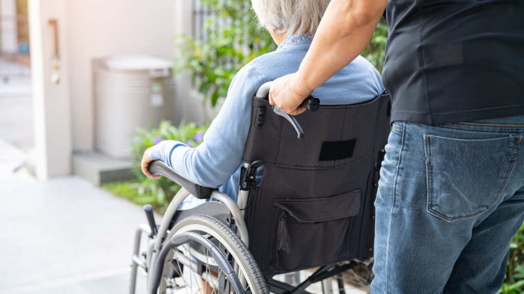 What Do Personal Care Services Include? A Guide for Charlotte Families